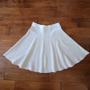 Grace Elements White and Silver Metallic Knit Chevron Circle Skirt Size L